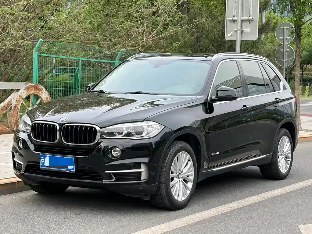 BMW X5 2016 — фото 1
