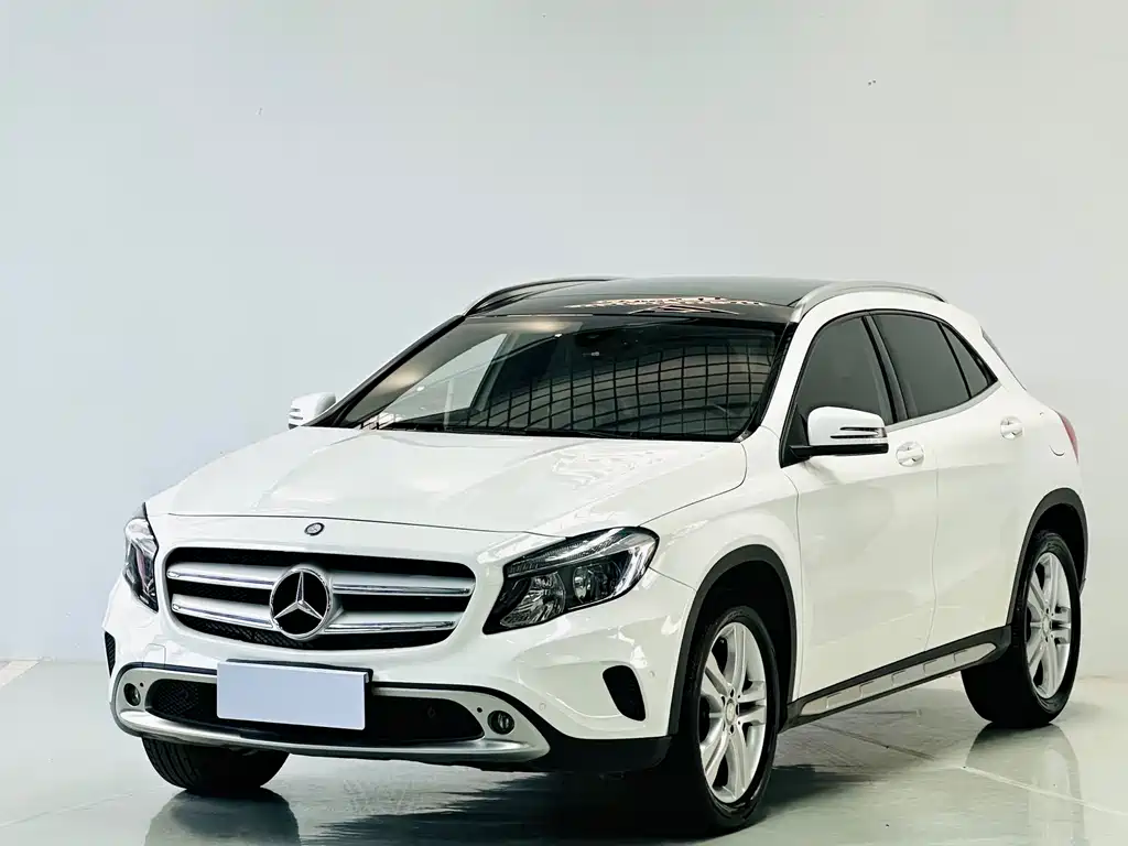Mercedes-Benz GLA 2017 — фото 1