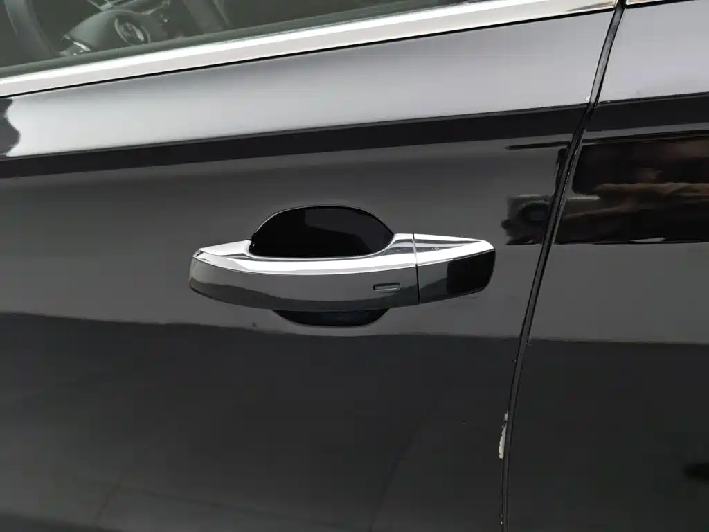 Volkswagen Phideon 2018 — фото 18