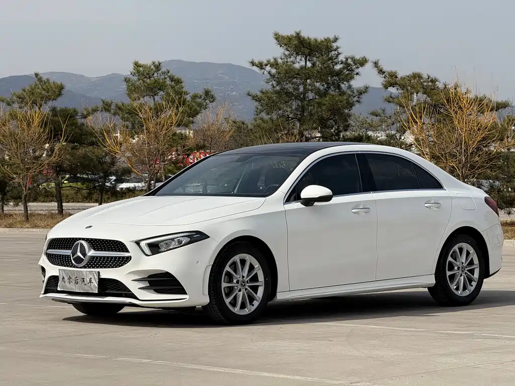 Mercedes-Benz A-Class 2021 — фото 1