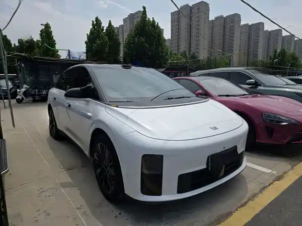 Li Auto i6 2026