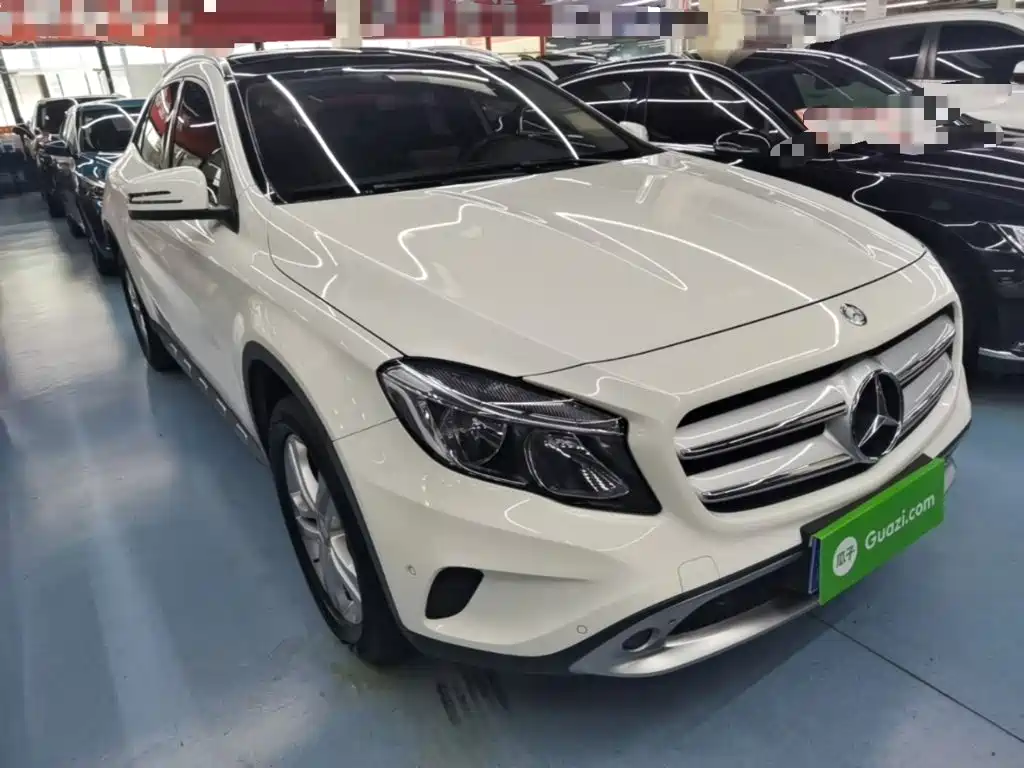 Mercedes-Benz GLA 2016