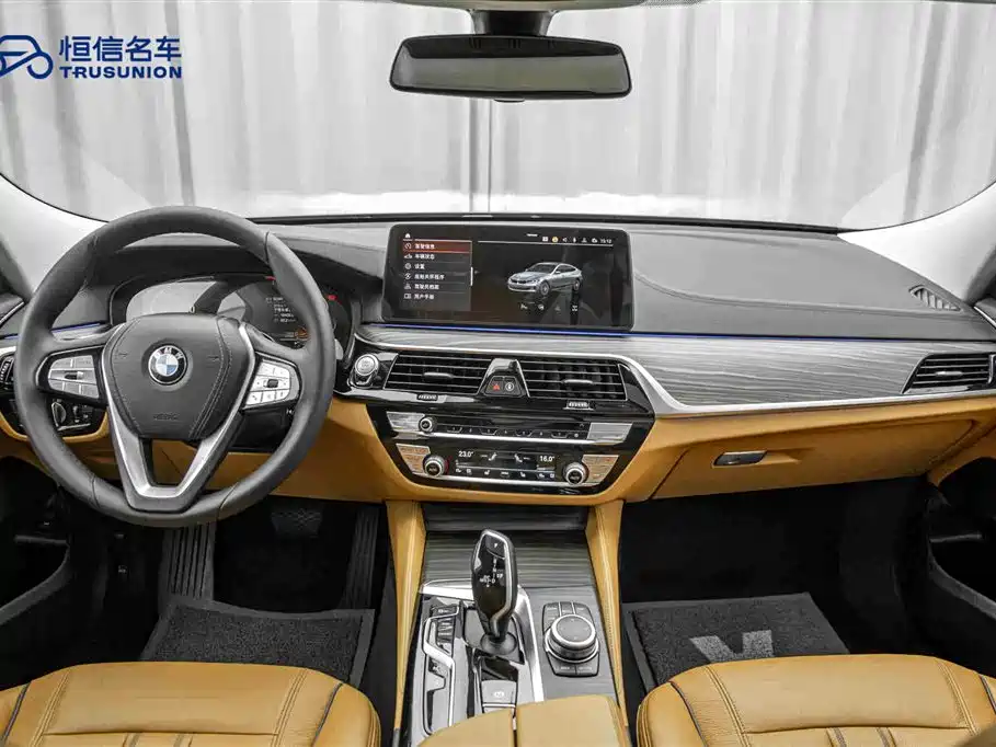 BMW 6 Series GT 2022 — фото 13