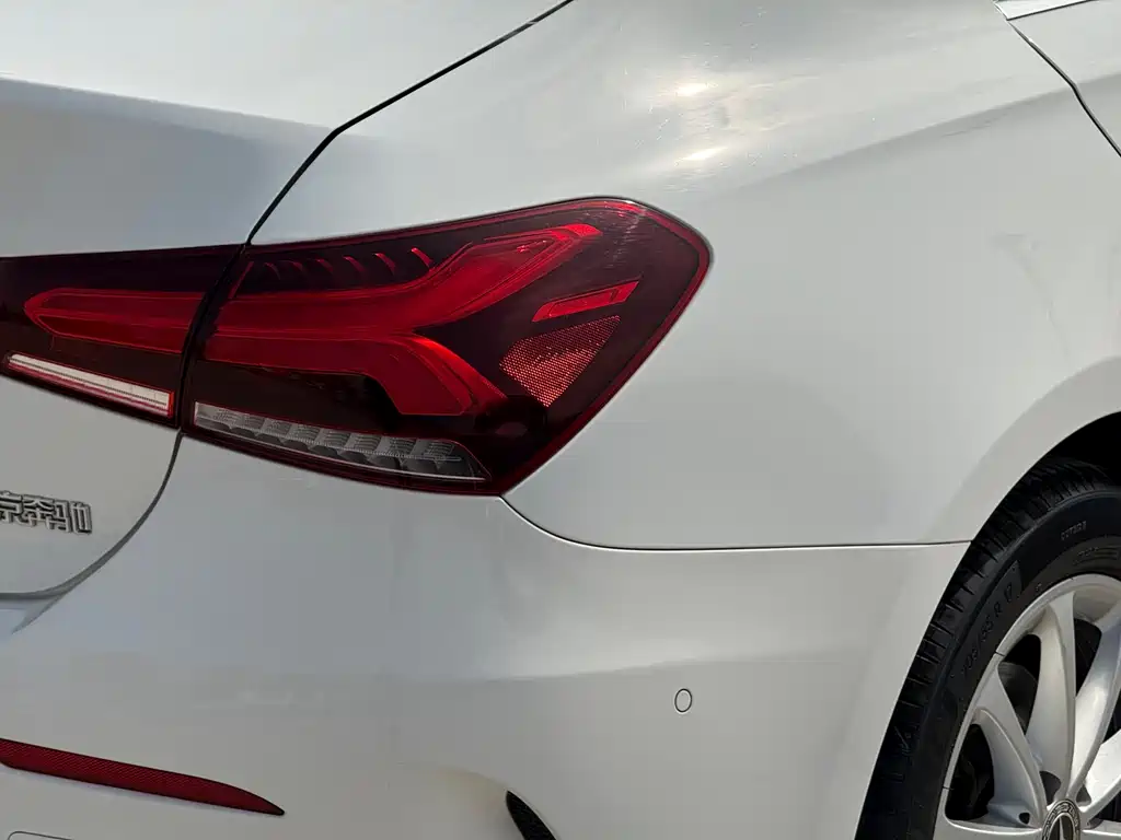 Mercedes-Benz A-Class 2021 — фото 14