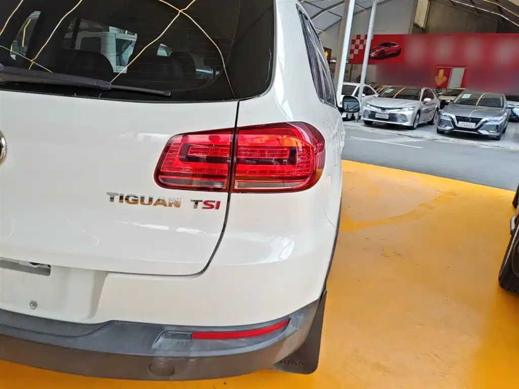 Volkswagen Tiguan 2015 — фото 8