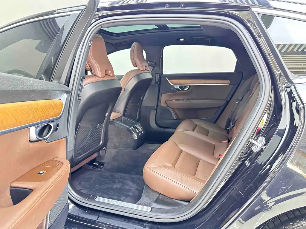 Volvo S90 2022 — фото 9