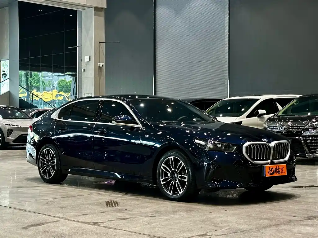 BMW 5 Series 2025