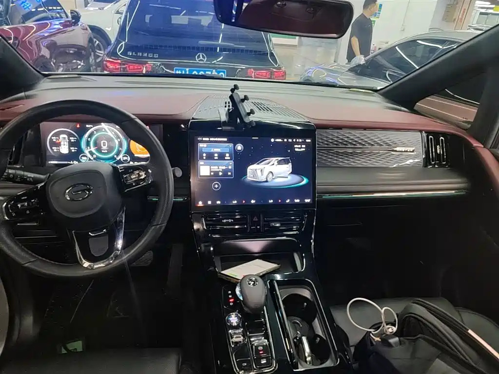 GAC Motor Trumpchi M8 2023 — фото 13