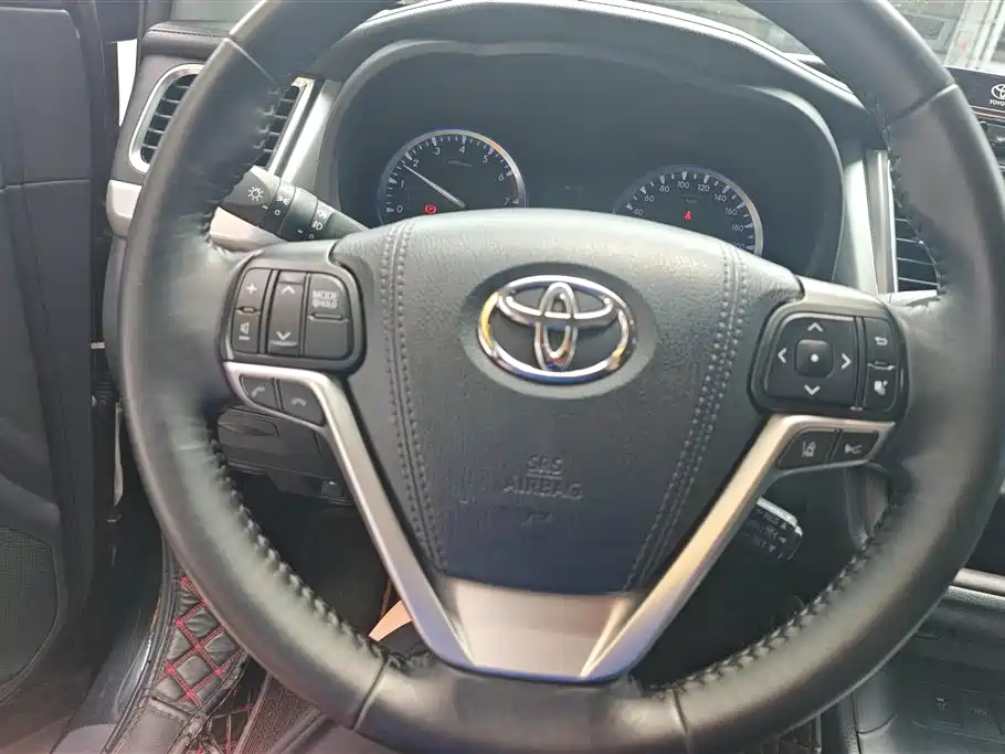 Toyota Highlander 2020 — фото 14