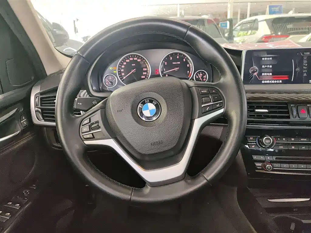 BMW X5 2014 — фото 11