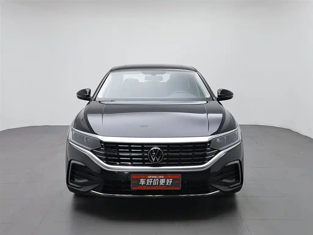 Volkswagen Passat PHEV 2023