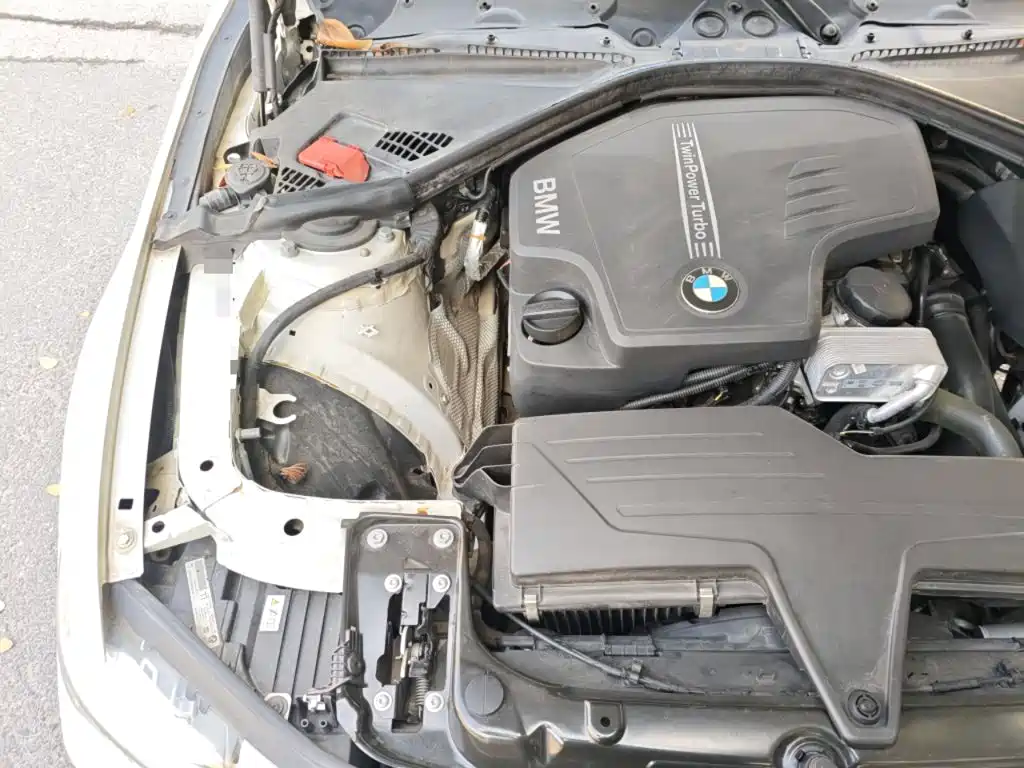 BMW 3 Series 2015 — фото 21