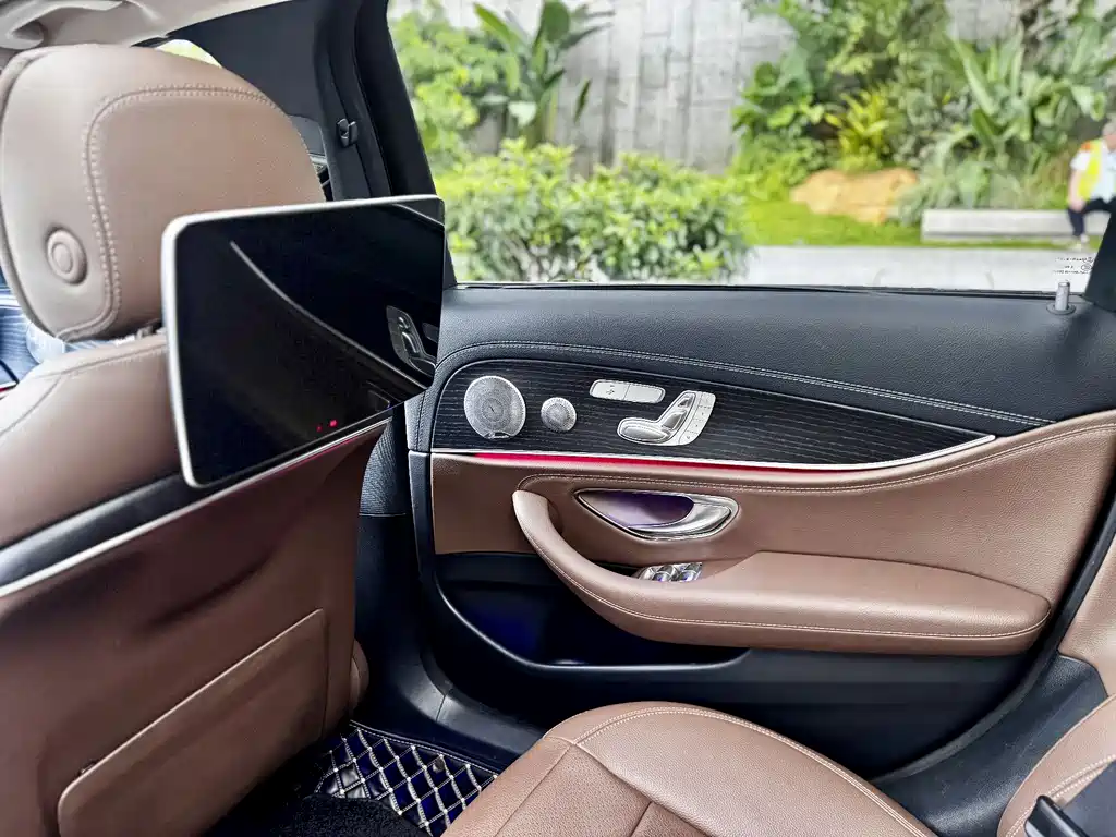 Mercedes-Benz E-Class 2020 — фото 8