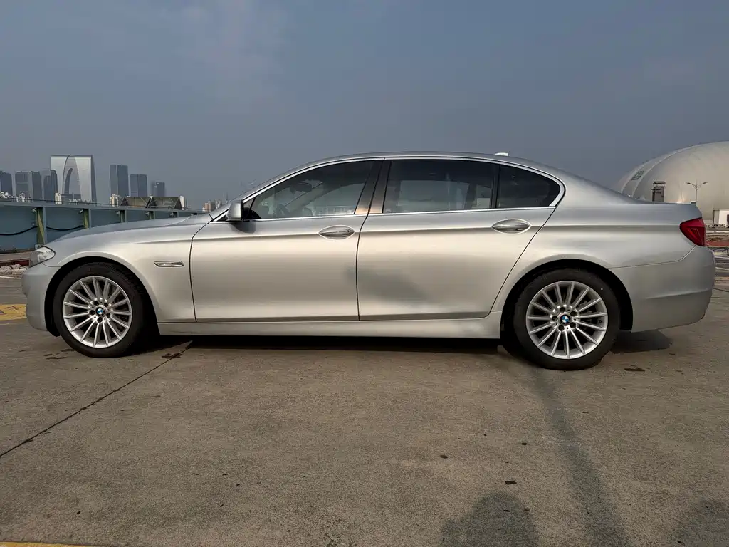 BMW 5 Series 2012