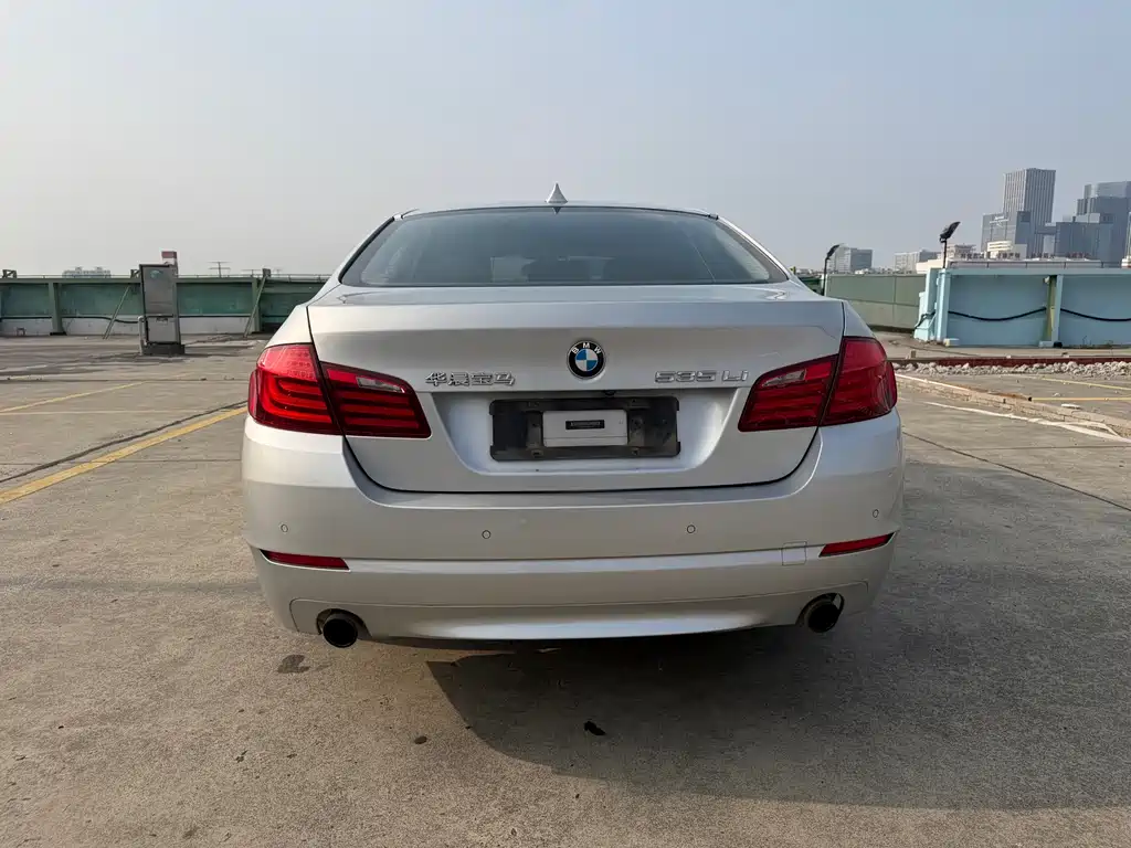 BMW 5 Series 2012