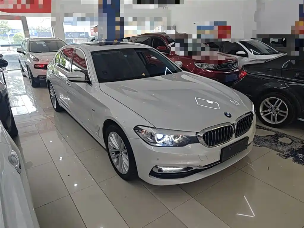 BMW 5 Series 2018 — фото 4