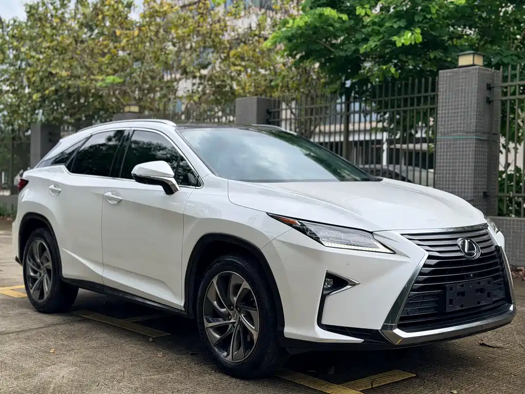 Lexus RX 2017 — фото 1