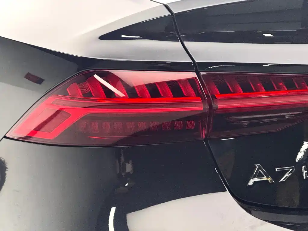 Audi A7L 2026 — фото 19