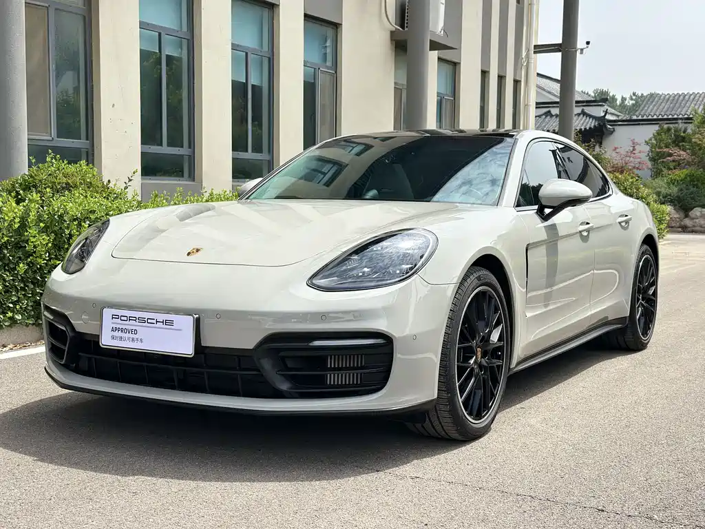 Porsche Panamera 2022 — фото 1