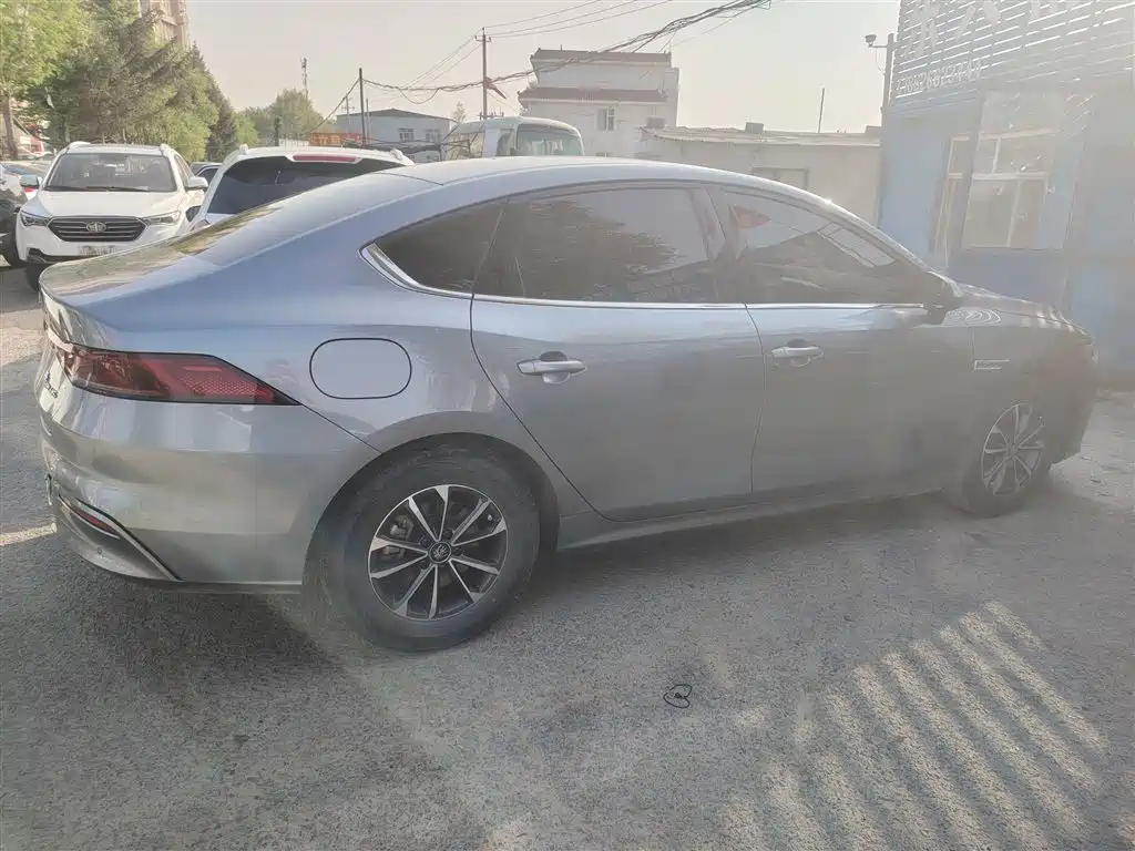 BYD Qin PLUS 2025 — фото 24