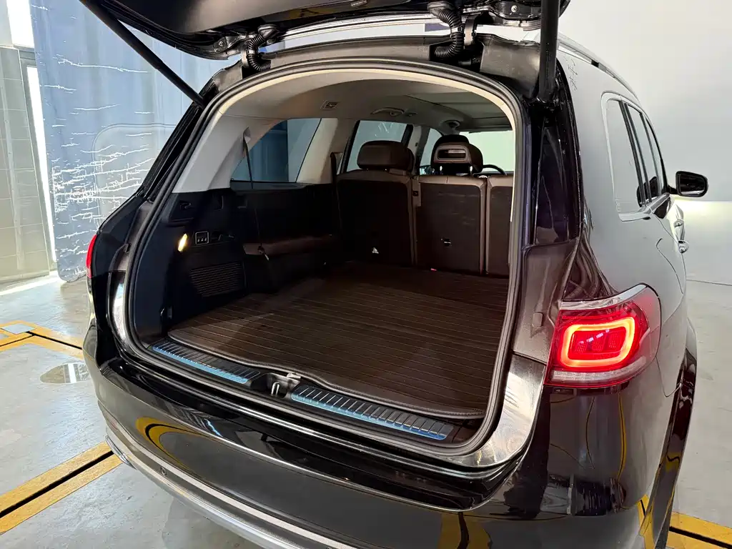 Mercedes-Benz GLS 2023 — фото 9