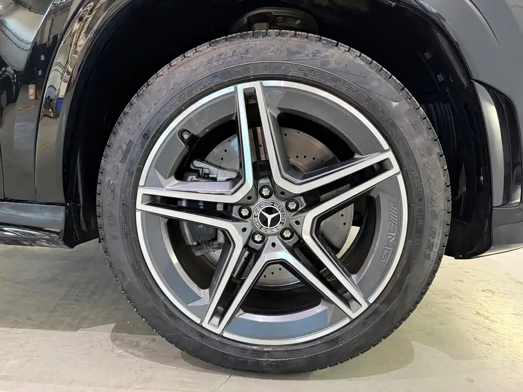 Mercedes-Benz GLS 2023