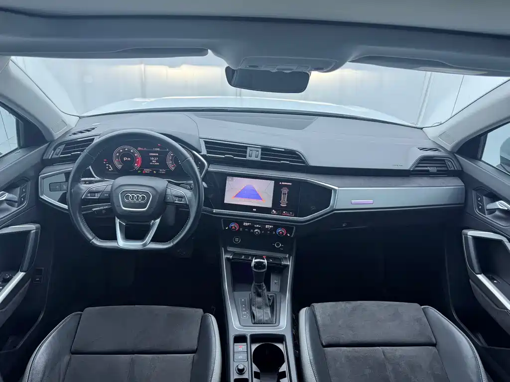 Audi Q3 2022 — фото 13