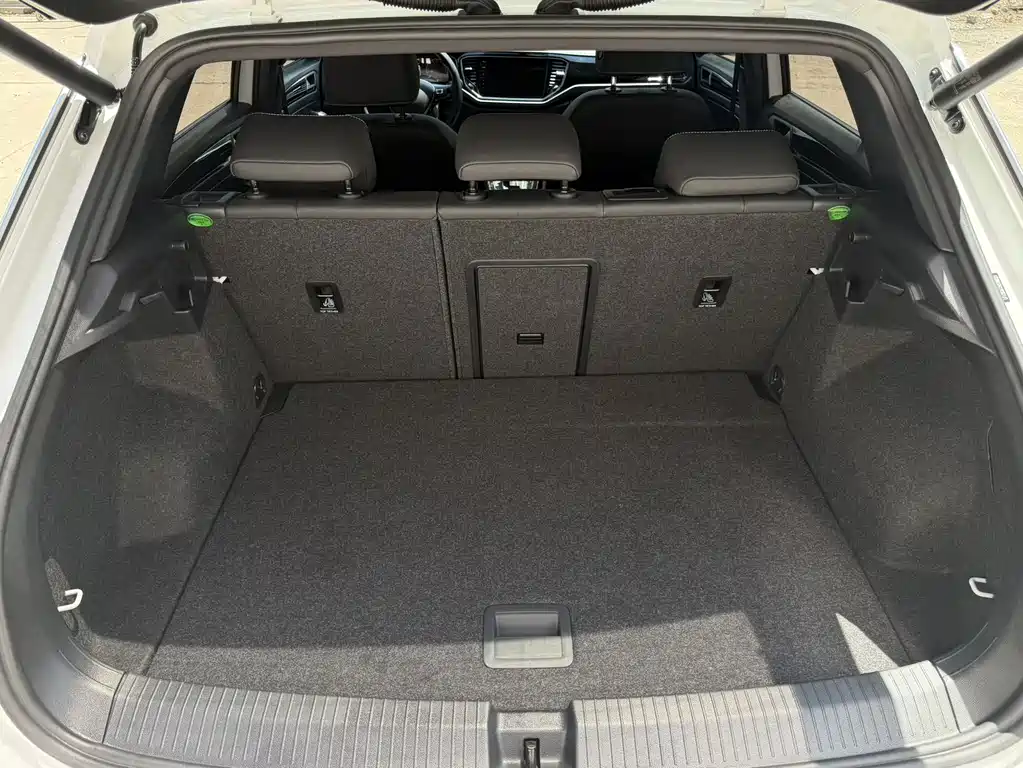 Volkswagen T-Roc 2022 — фото 18