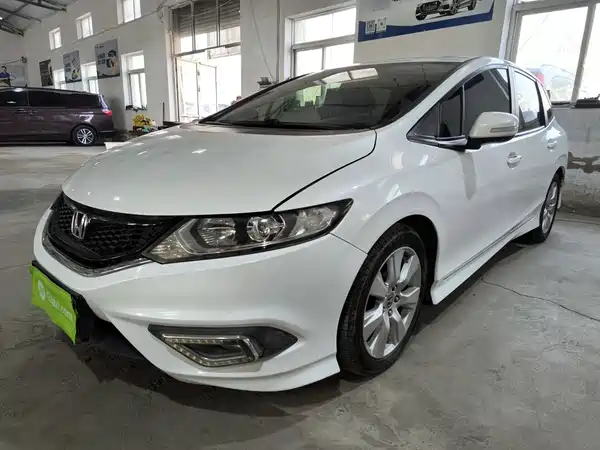 Honda Jade 2017