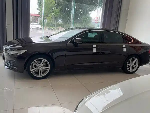 Volvo S90 2017
