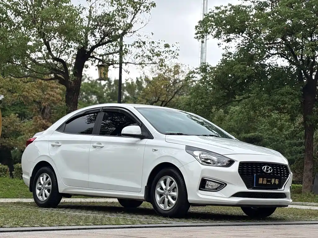Hyundai Verna 2017 — фото 4