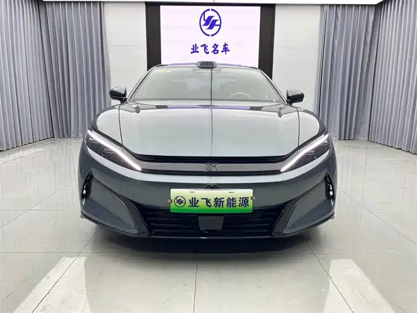 BYD Han L 2025