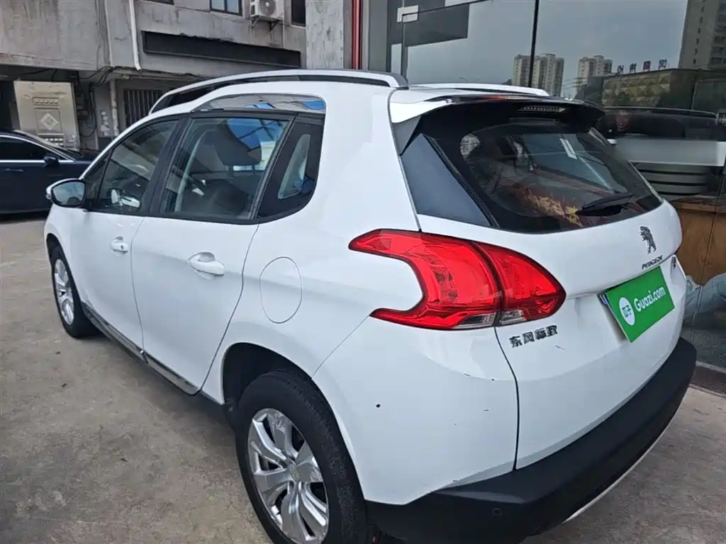 Peugeot 2008 2015