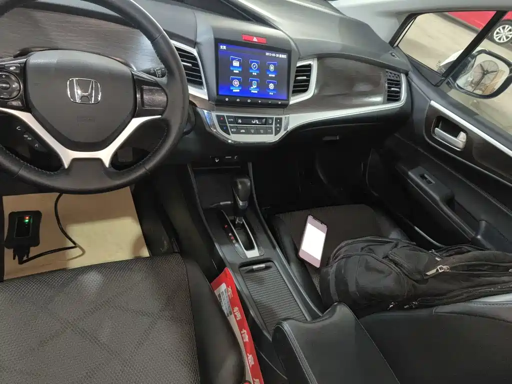 Honda Jade 2017 — фото 14