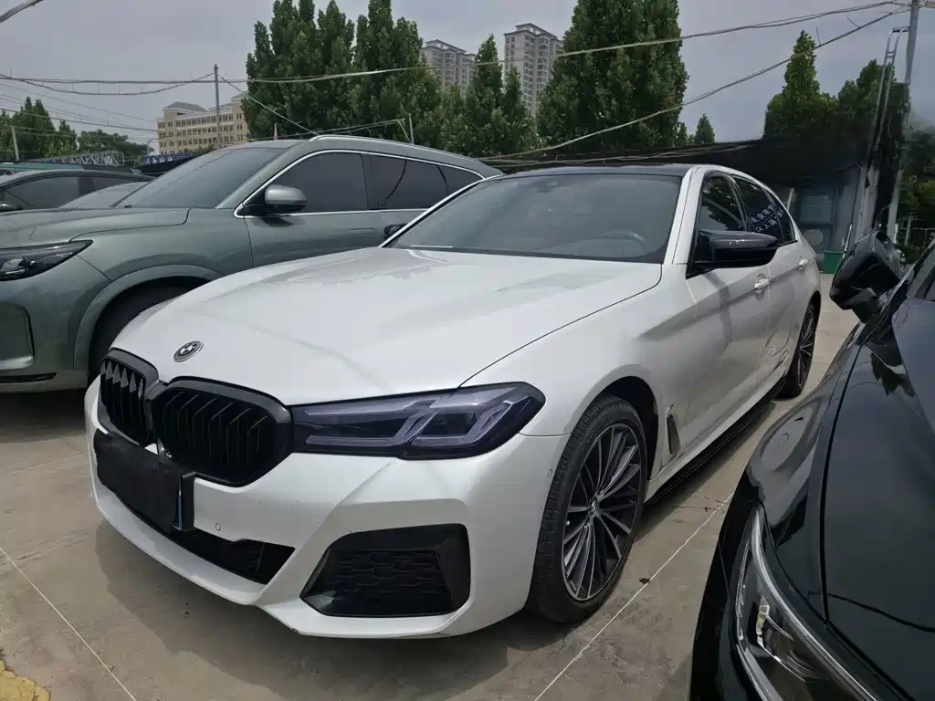 BMW 5 Series 2023