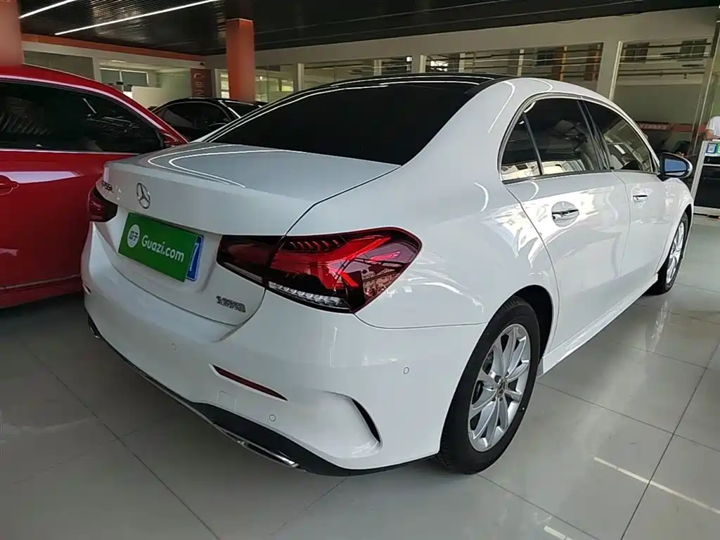 Mercedes-Benz A-Class 2021 — фото 7