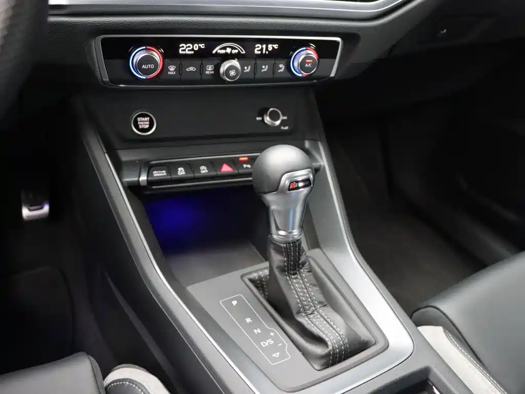 Audi Q3 Sportback 2026 — фото 12