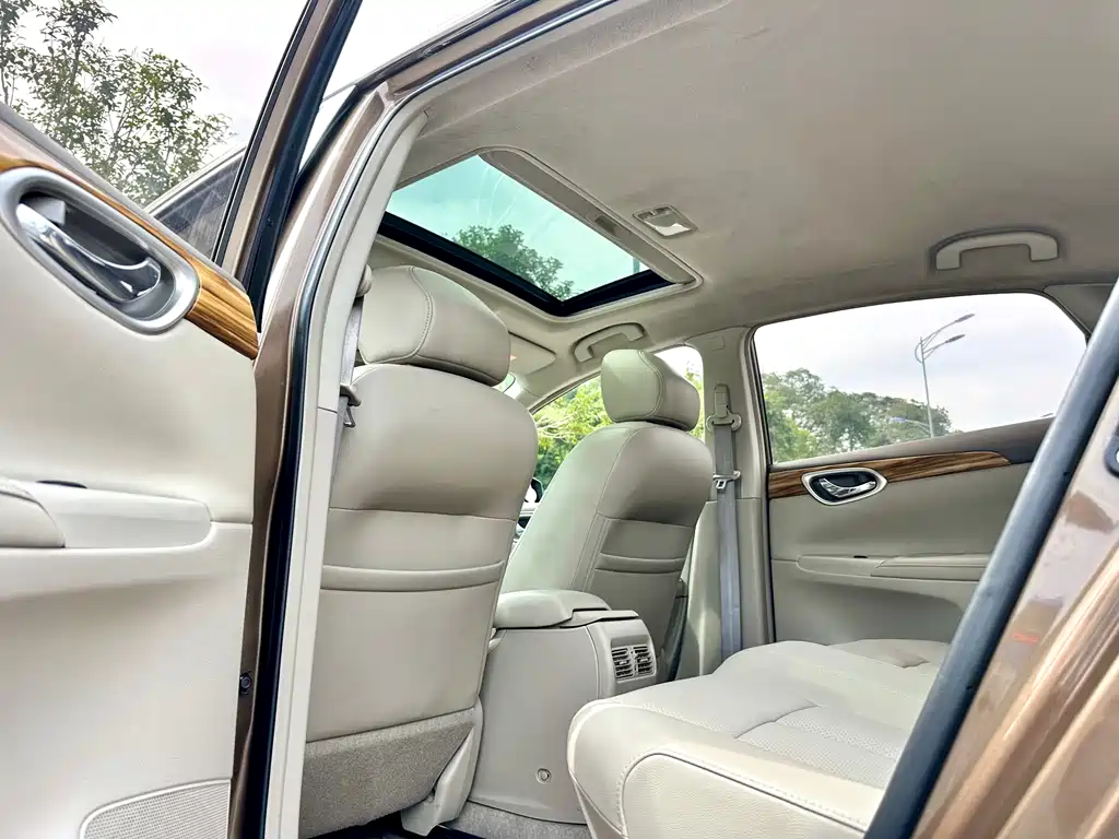 Nissan Sylphy 2015 — фото 30