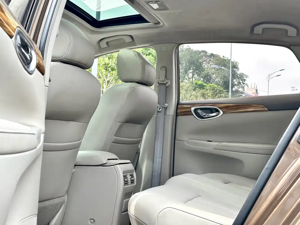 Nissan Sylphy 2015 — фото 33