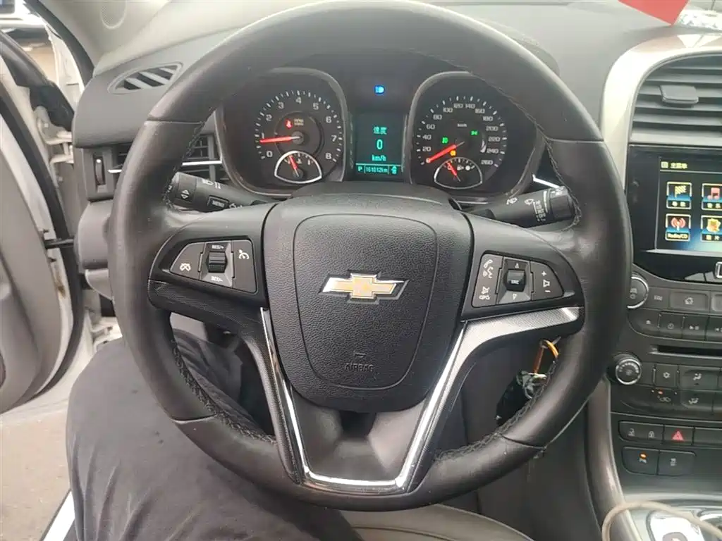 Chevrolet Malibu 2015 — фото 11