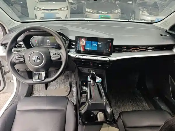 MG MG5 2022