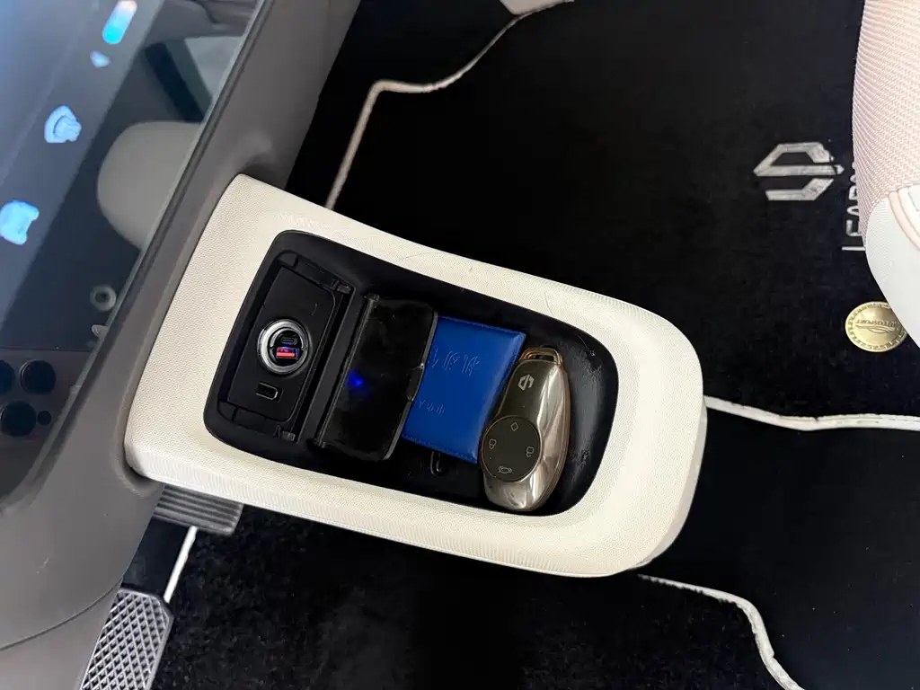Leapmotor Zero Running T03 2024 — фото 13