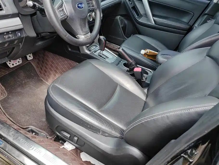 Subaru Forester 2014 — фото 9