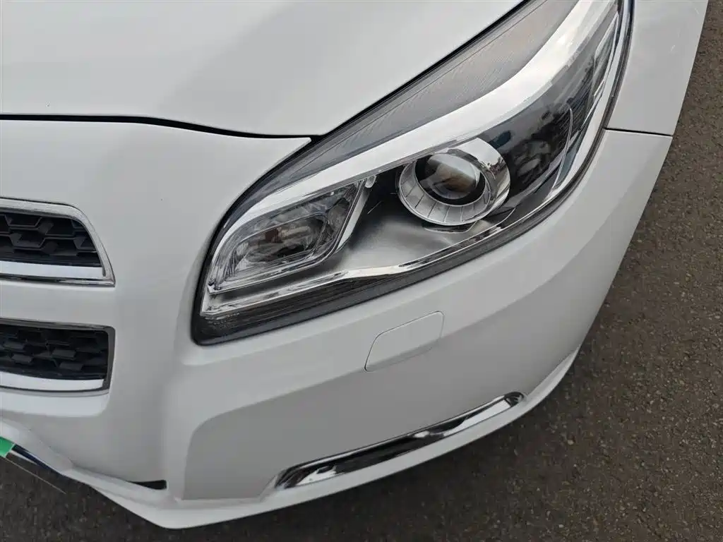 Chevrolet Malibu 2015 — фото 24