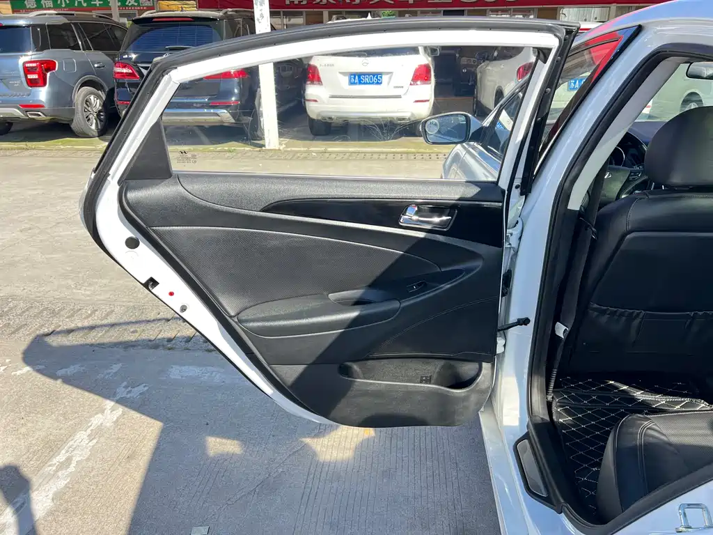 Hyundai Sonata 2016 — фото 10