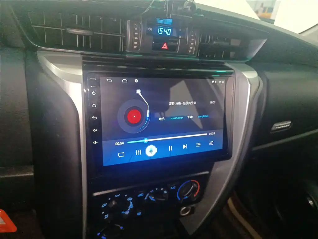Toyota Fortuner 2019 — фото 13