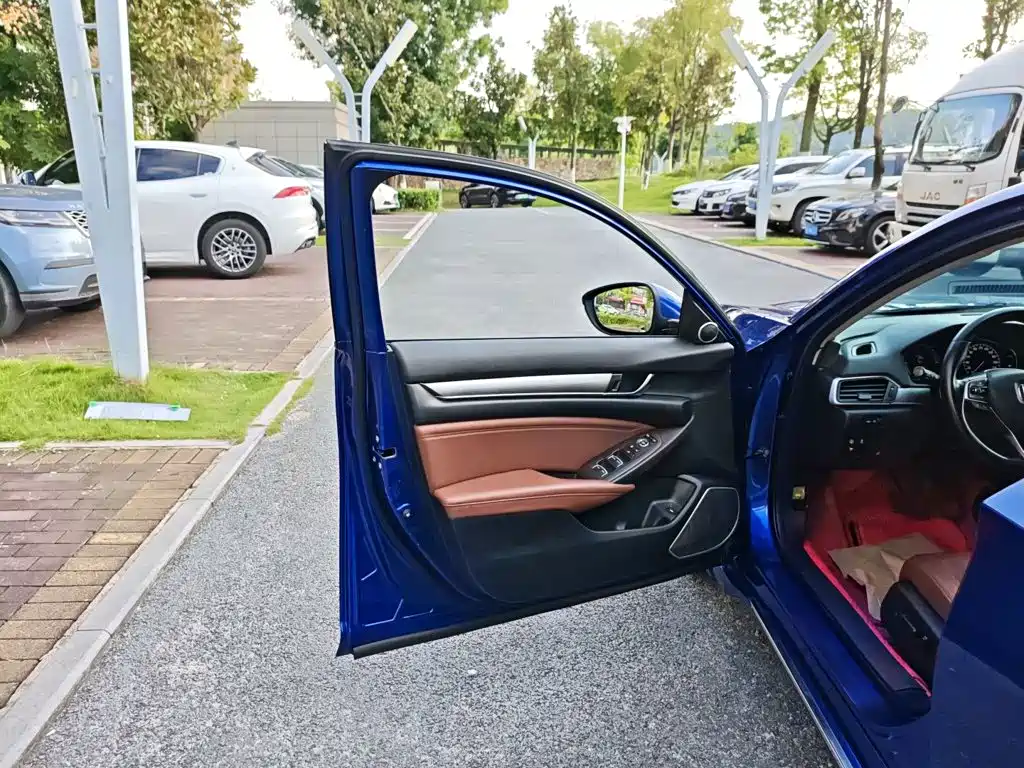 Honda Accord 2020 — фото 14