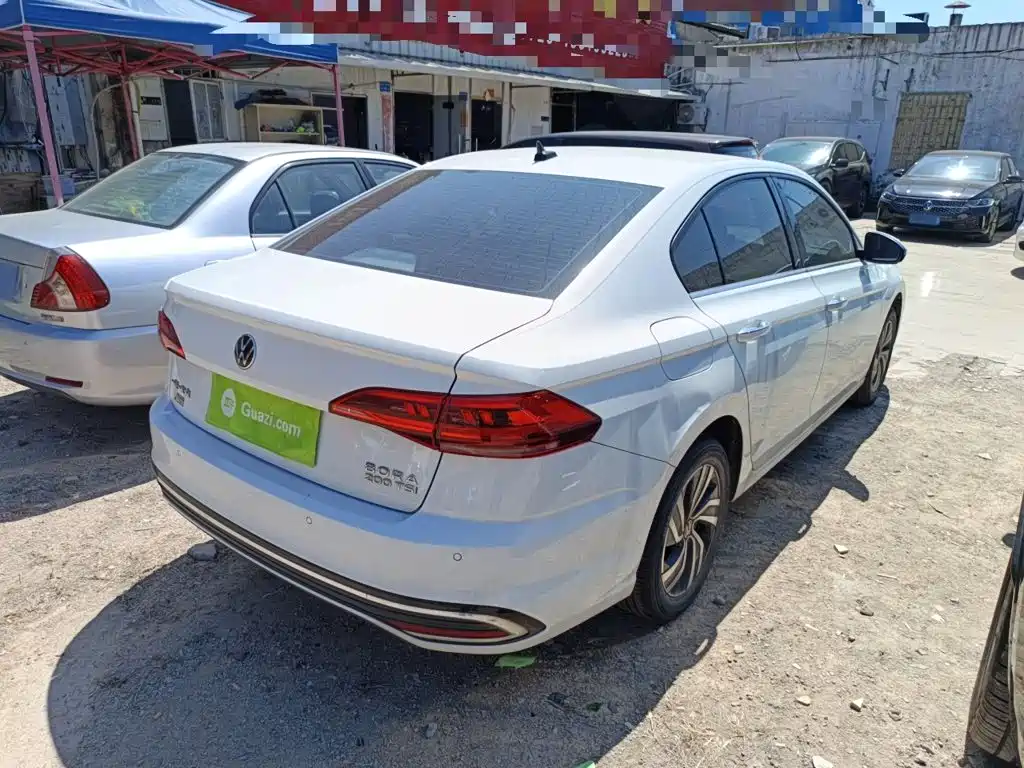 Volkswagen Bora 2023