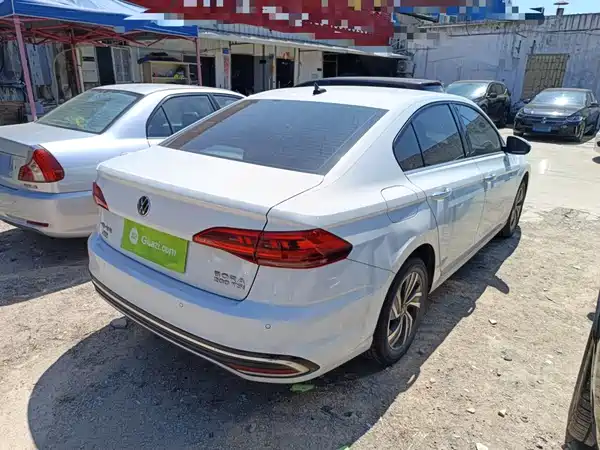 Volkswagen Bora 2023