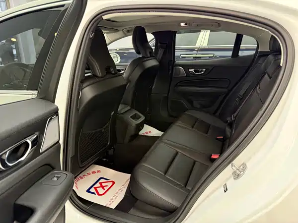 Volvo S60 2020